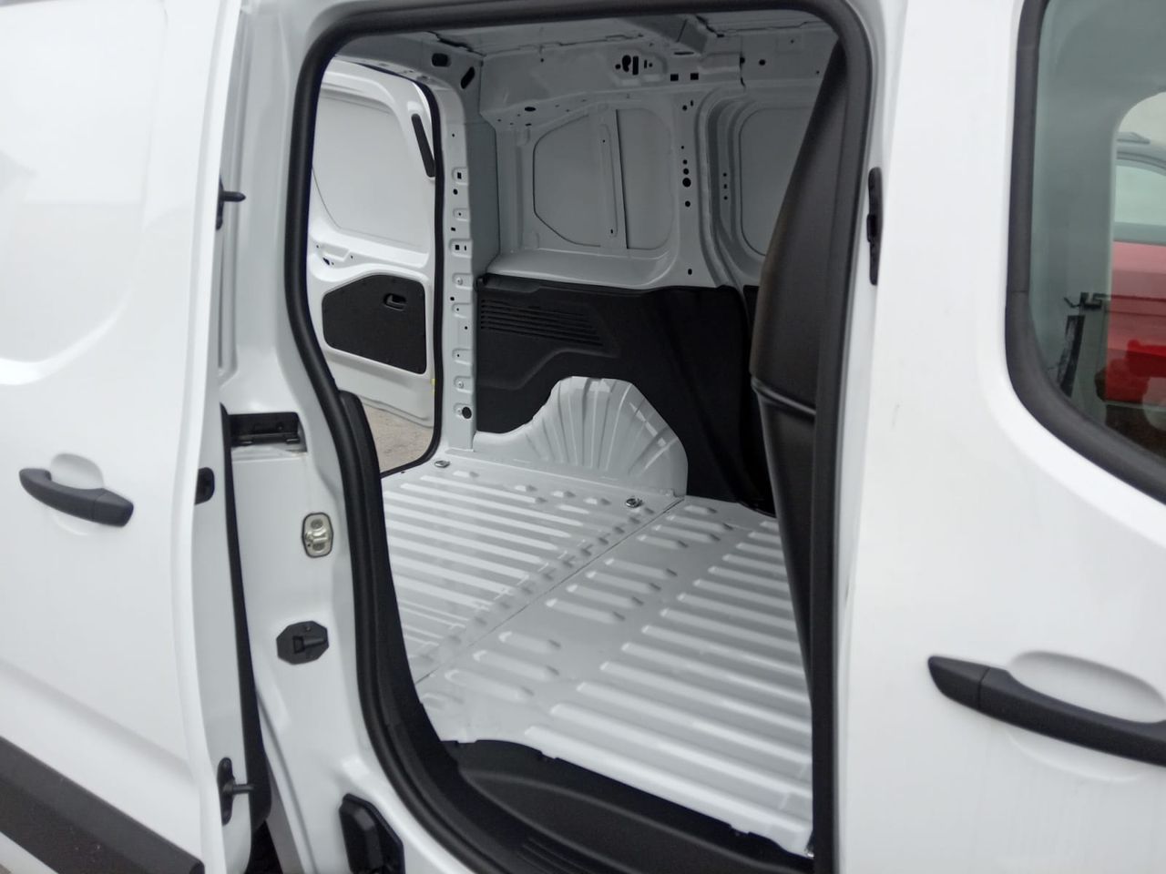 Fiat Doblò FURGON EASY PRO 650KG BHDI 1.5L 100CV MT6